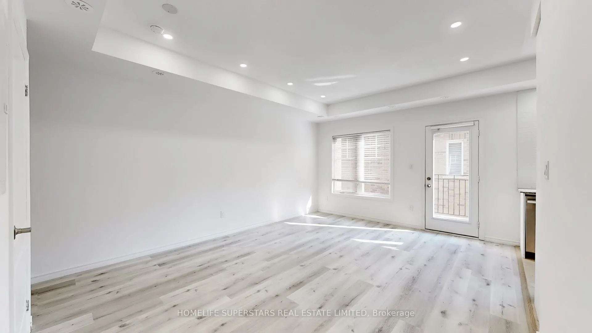 2420 Baronwood Drive, #42-02