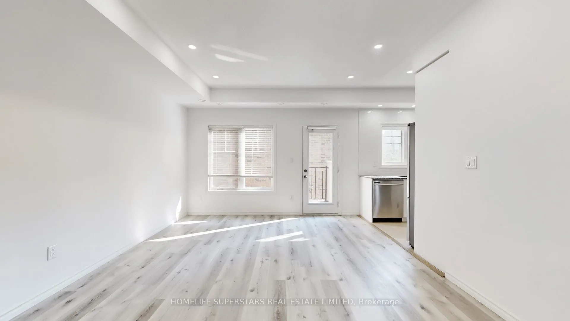 2420 Baronwood Drive, #42-02