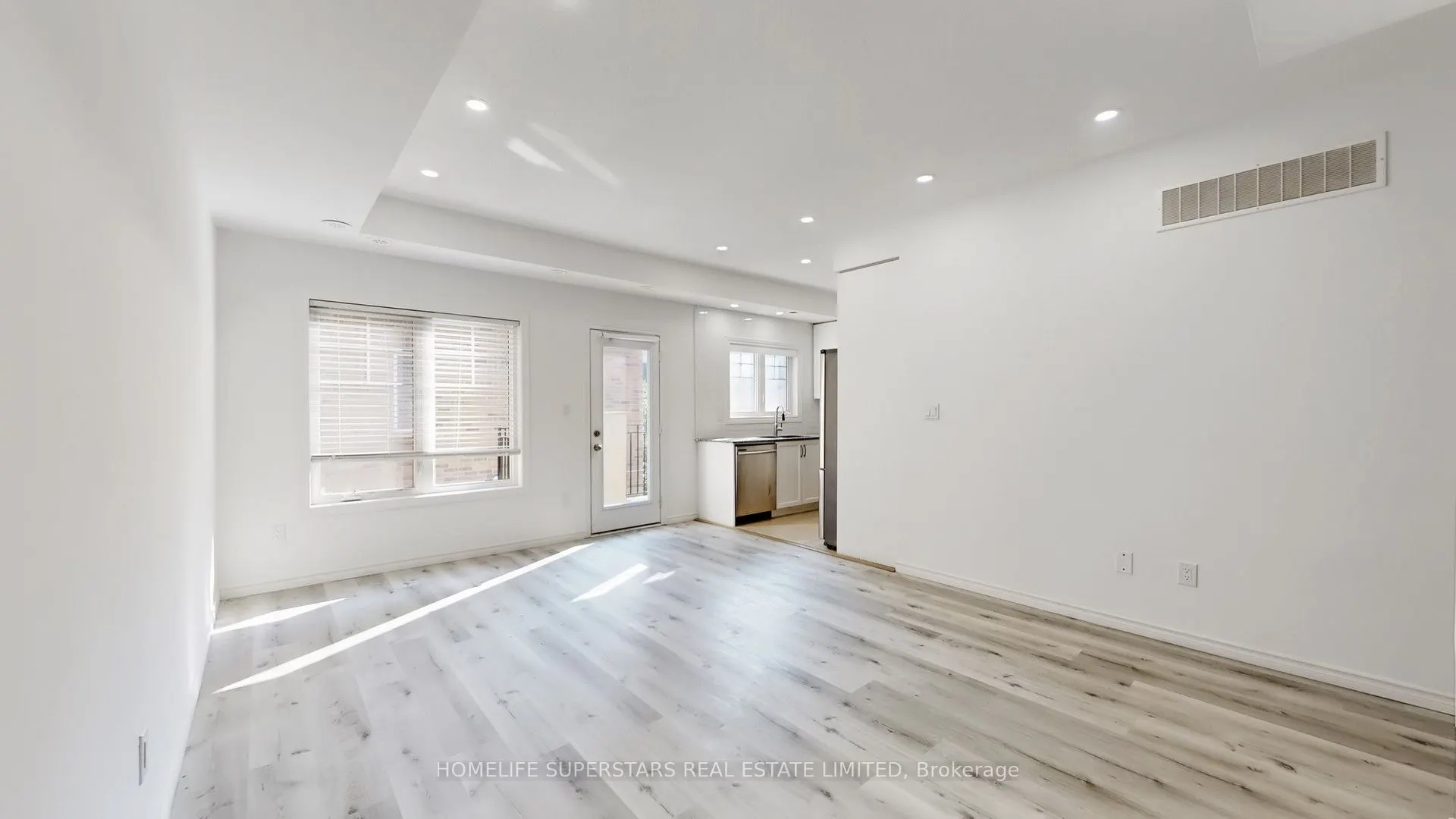 2420 Baronwood Drive, #42-02