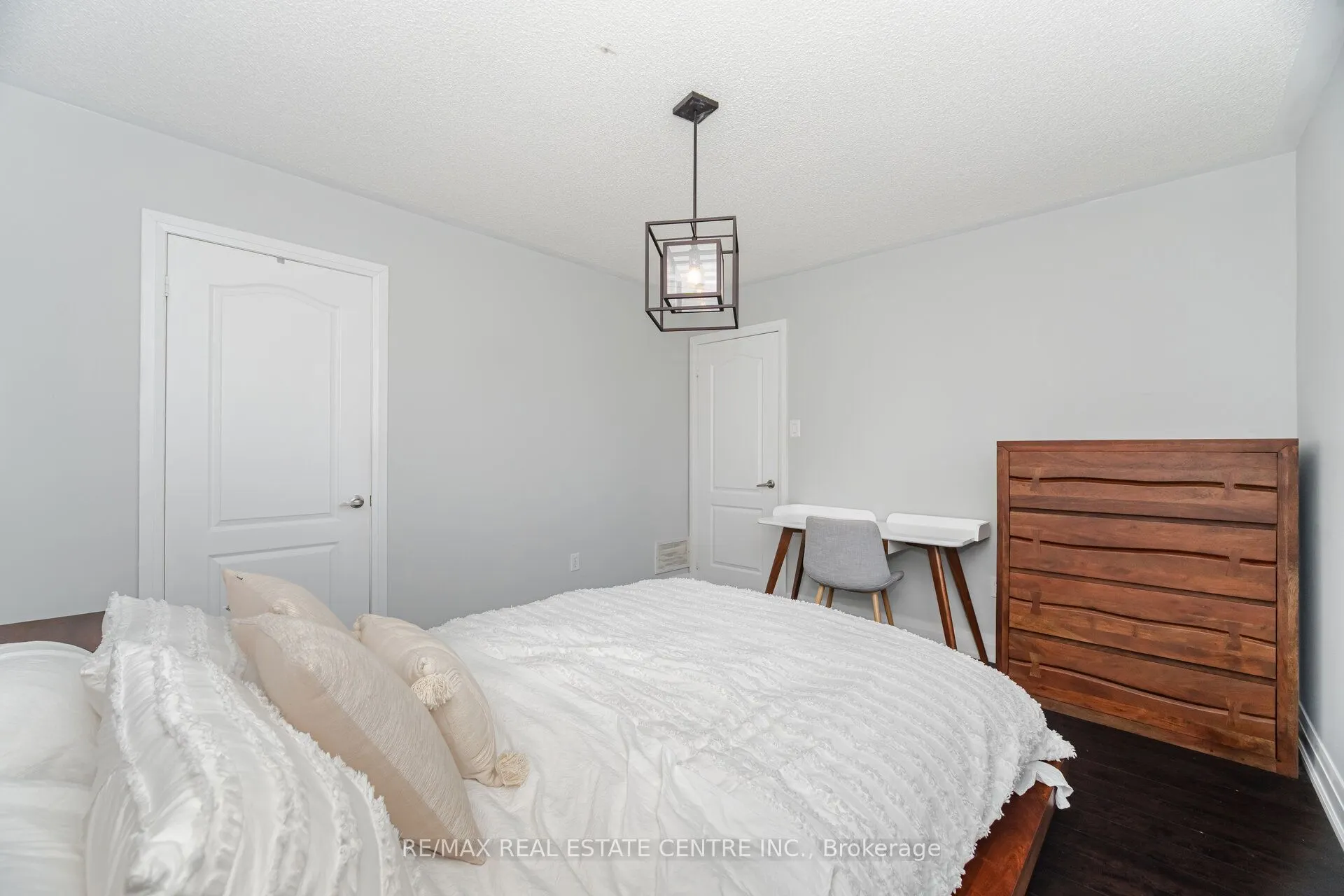 8 Duffield Road
