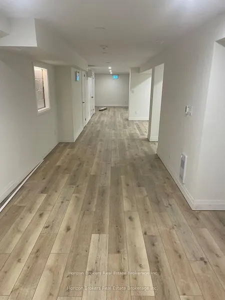 434 Royal York - Lower Level Road