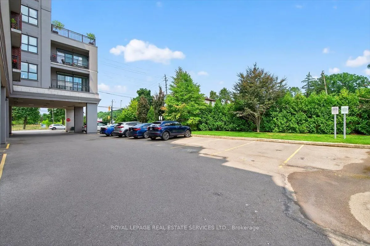 34 Plains Road E, #501