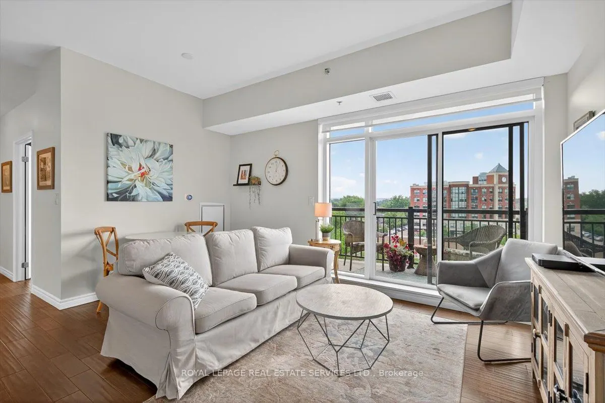 34 Plains Road E, #501