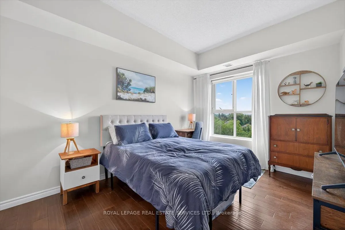 34 Plains Road E, #501