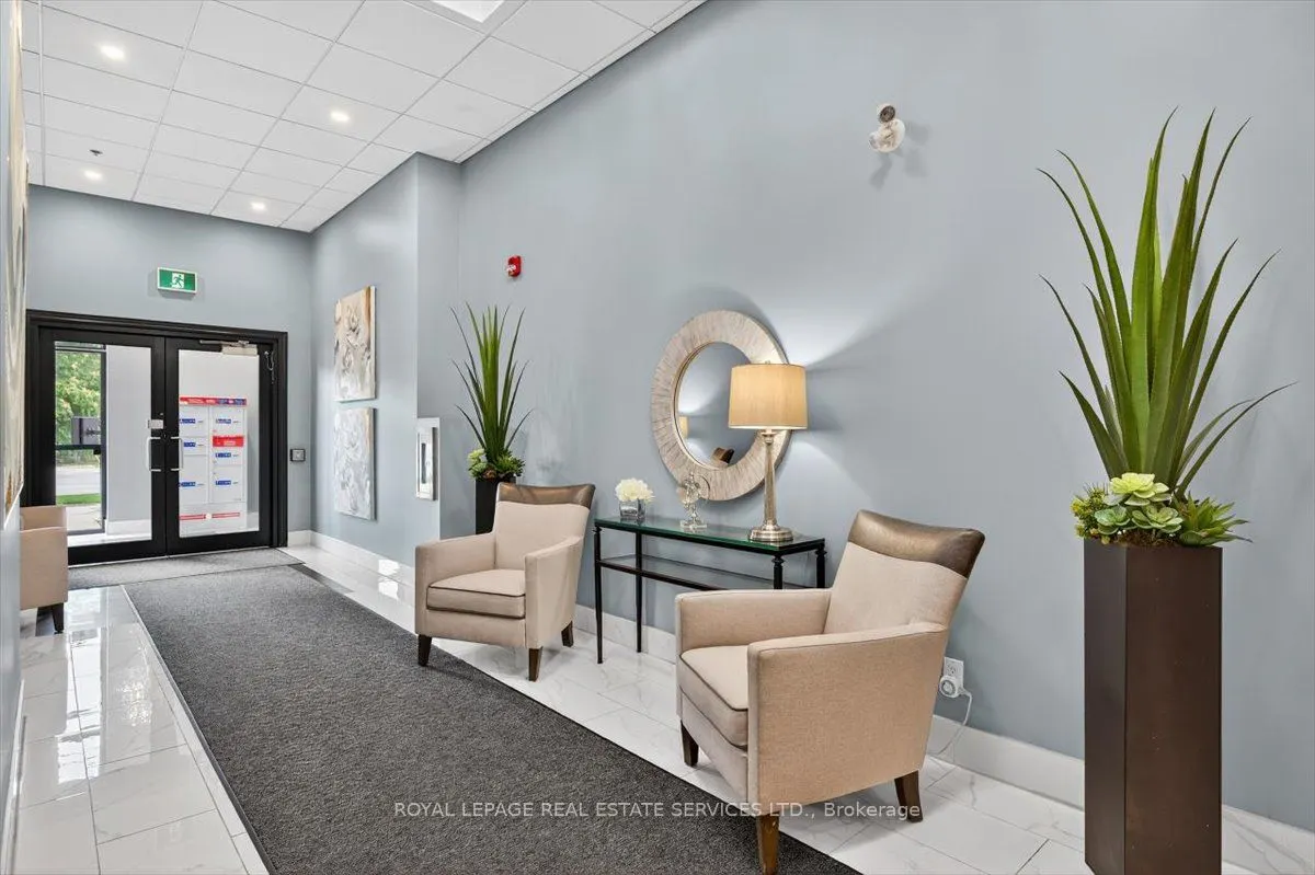 34 Plains Road E, #501