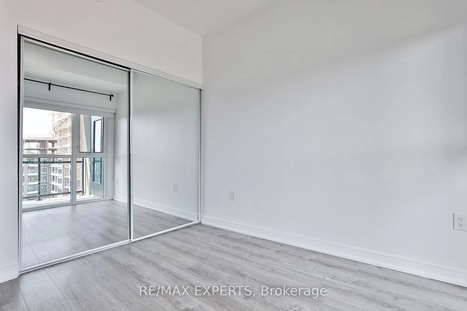 25 Neighbourhood Lane, #603