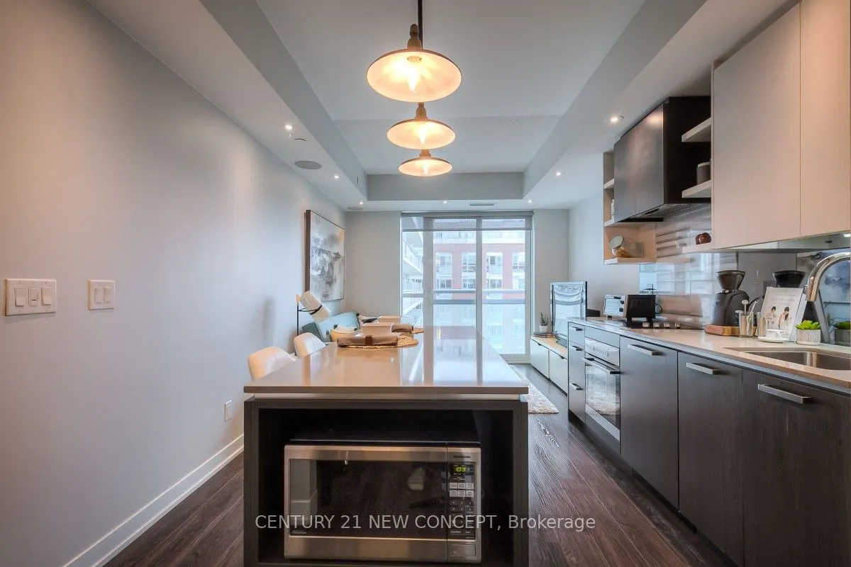 1830 Bloor Street W, #724