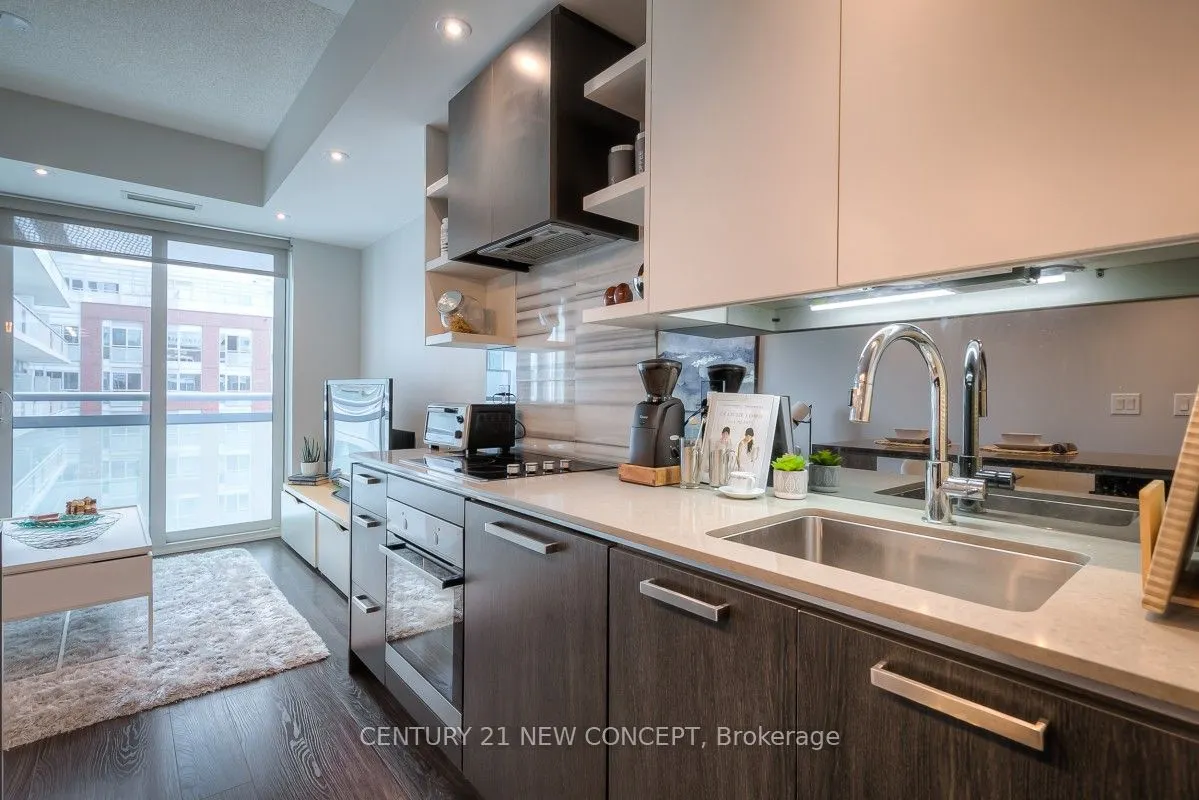 1830 Bloor Street W, #724