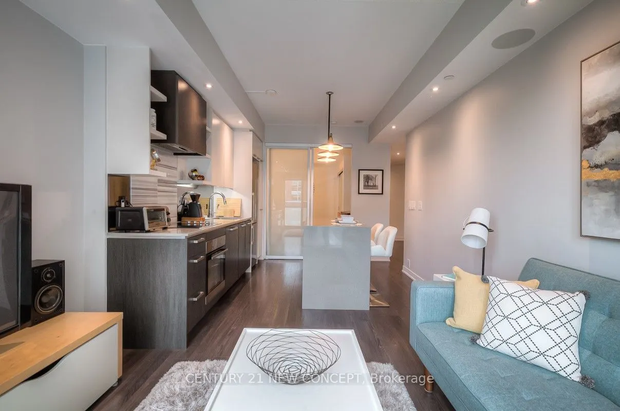 1830 Bloor Street W, #724