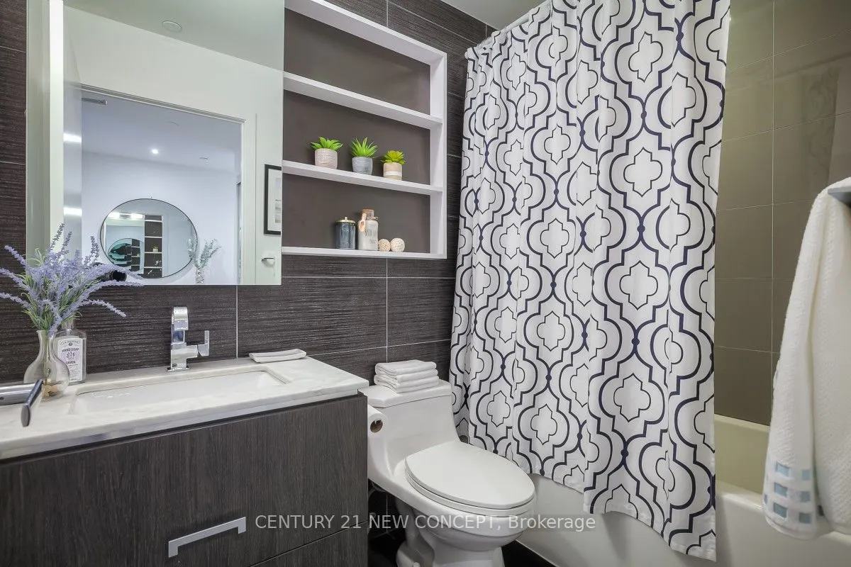 1830 Bloor Street W, #724