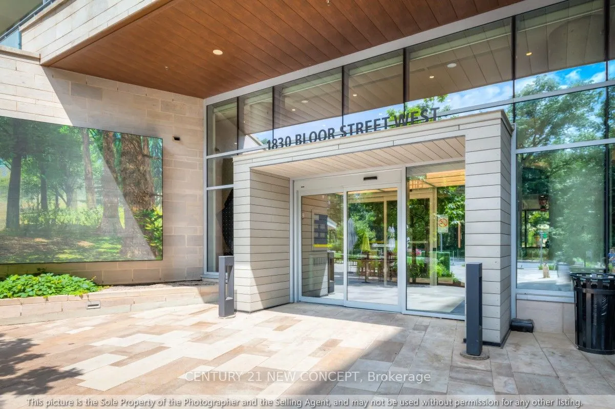 1830 Bloor Street W, #724