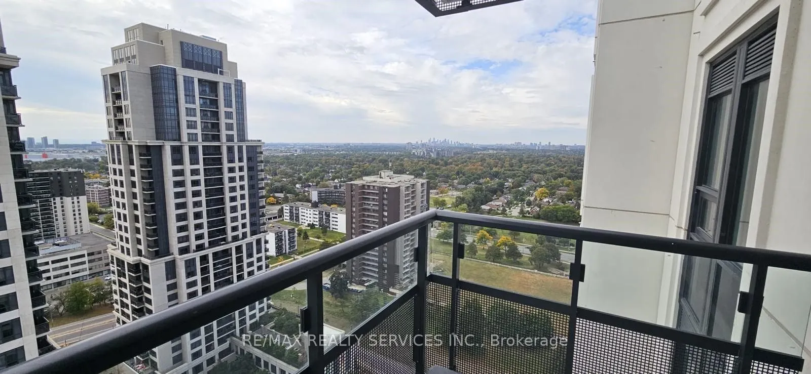 10 Eva Road, #2301