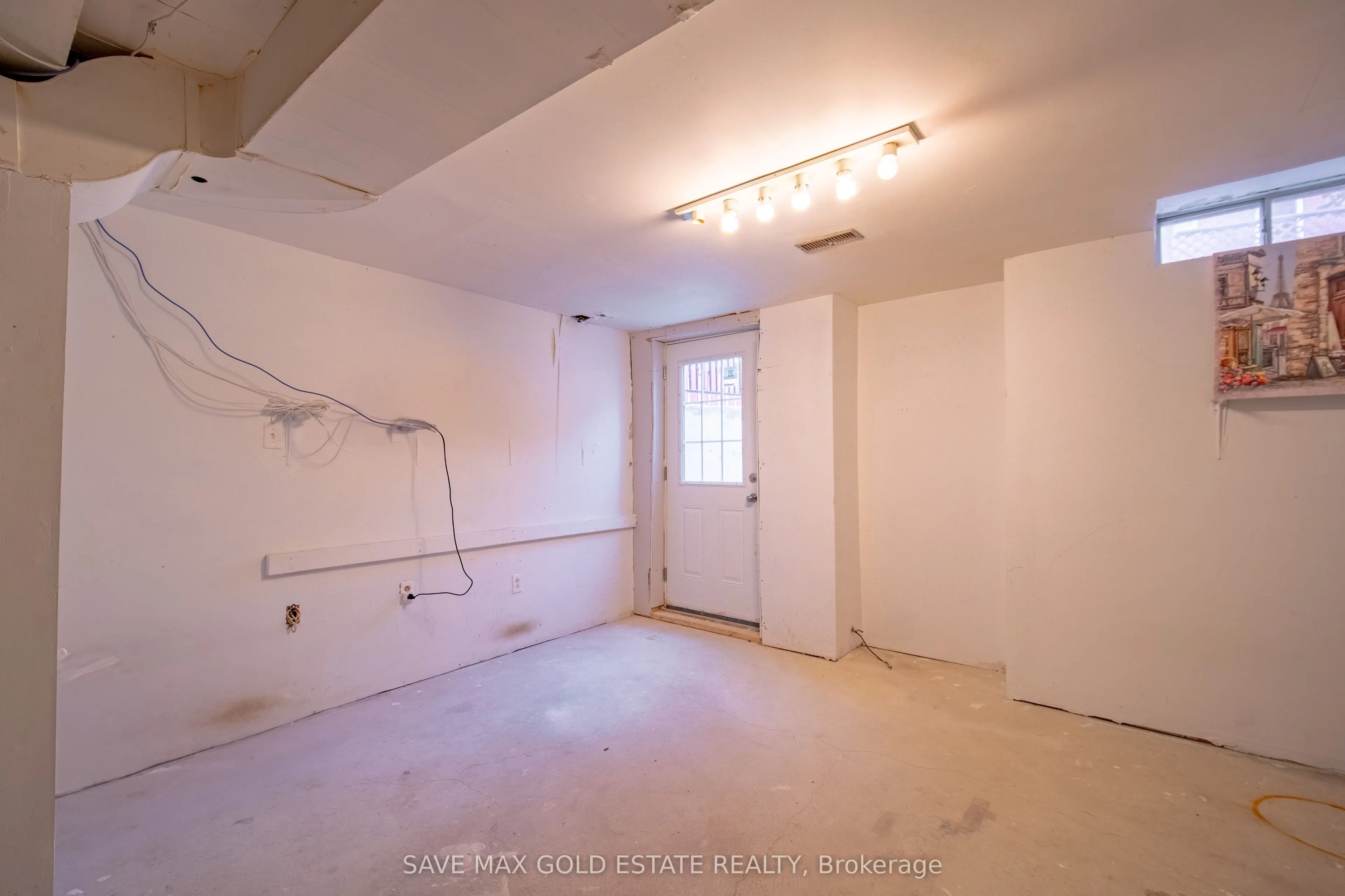 321 Perry Road
