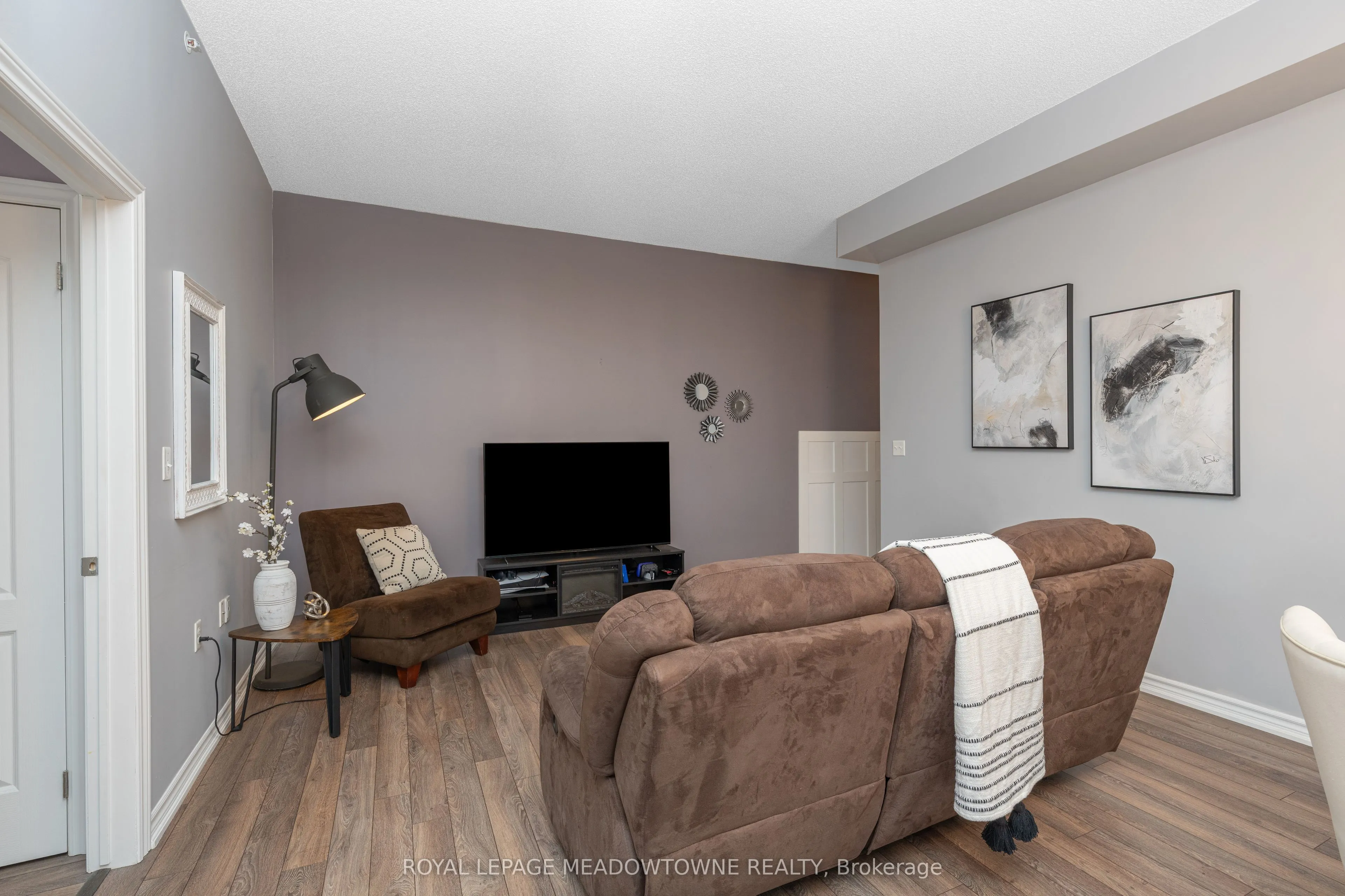 1440 Main Street E, #415