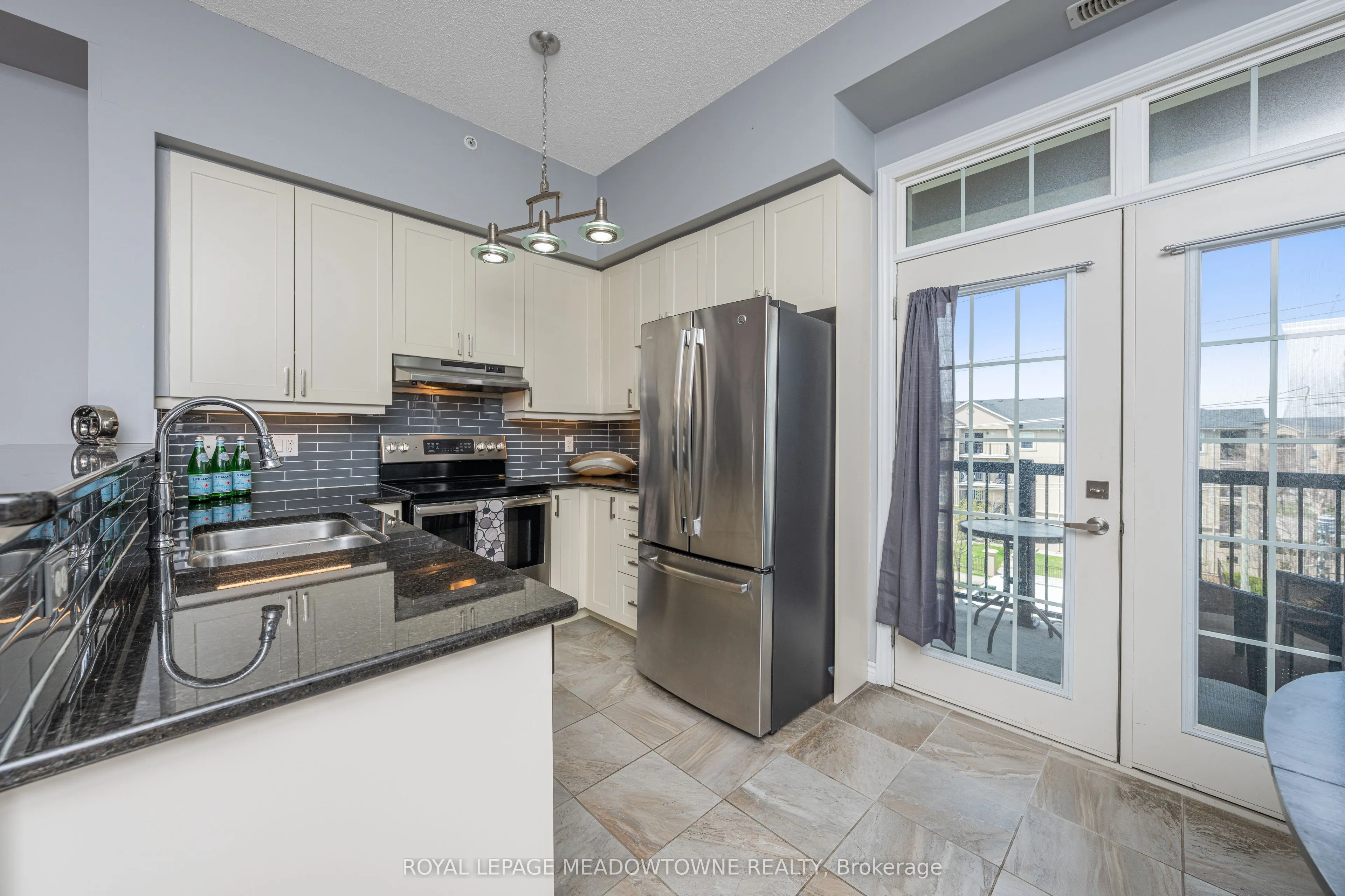1440 Main Street E, #415