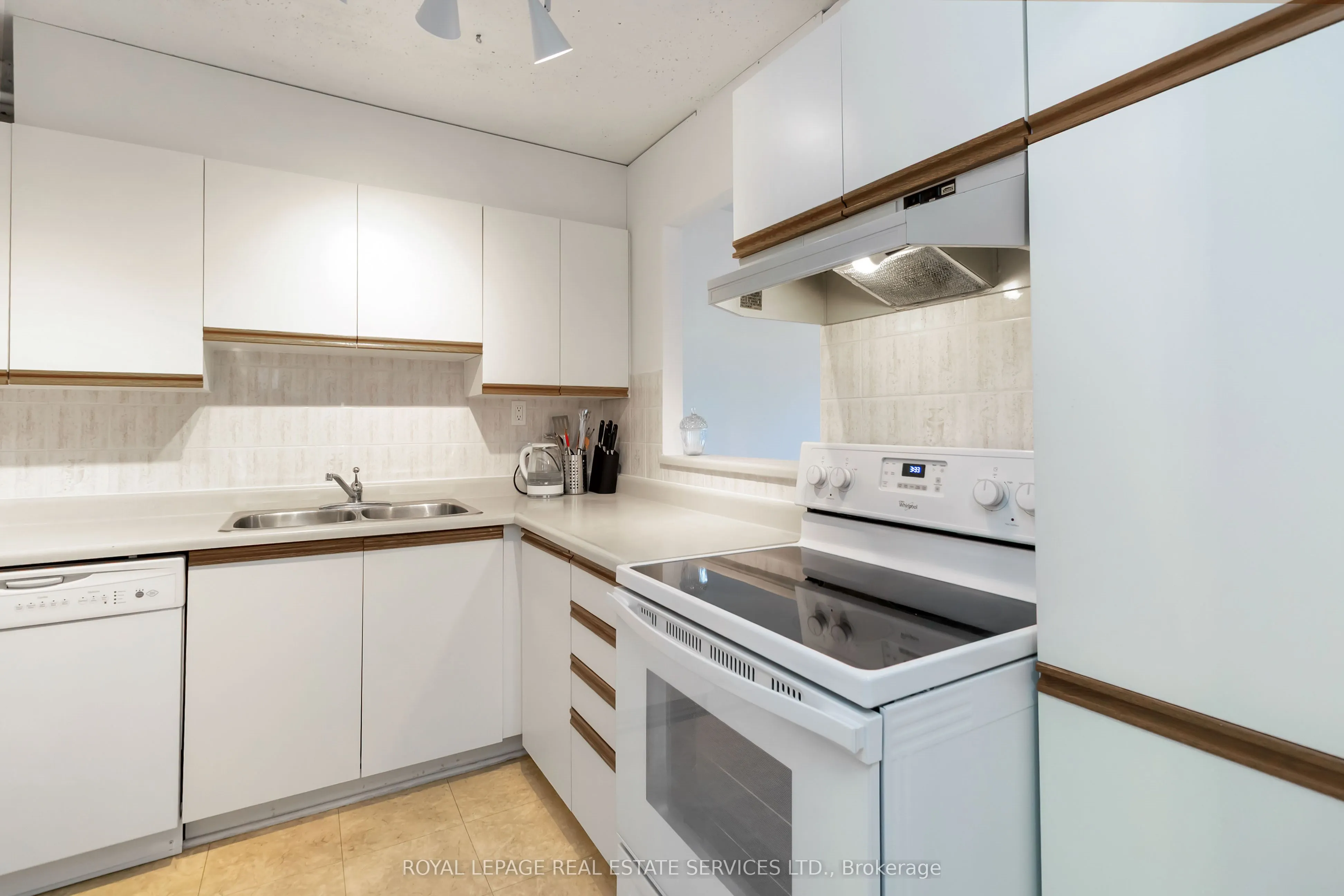 5090 Pinedale Avenue, #504