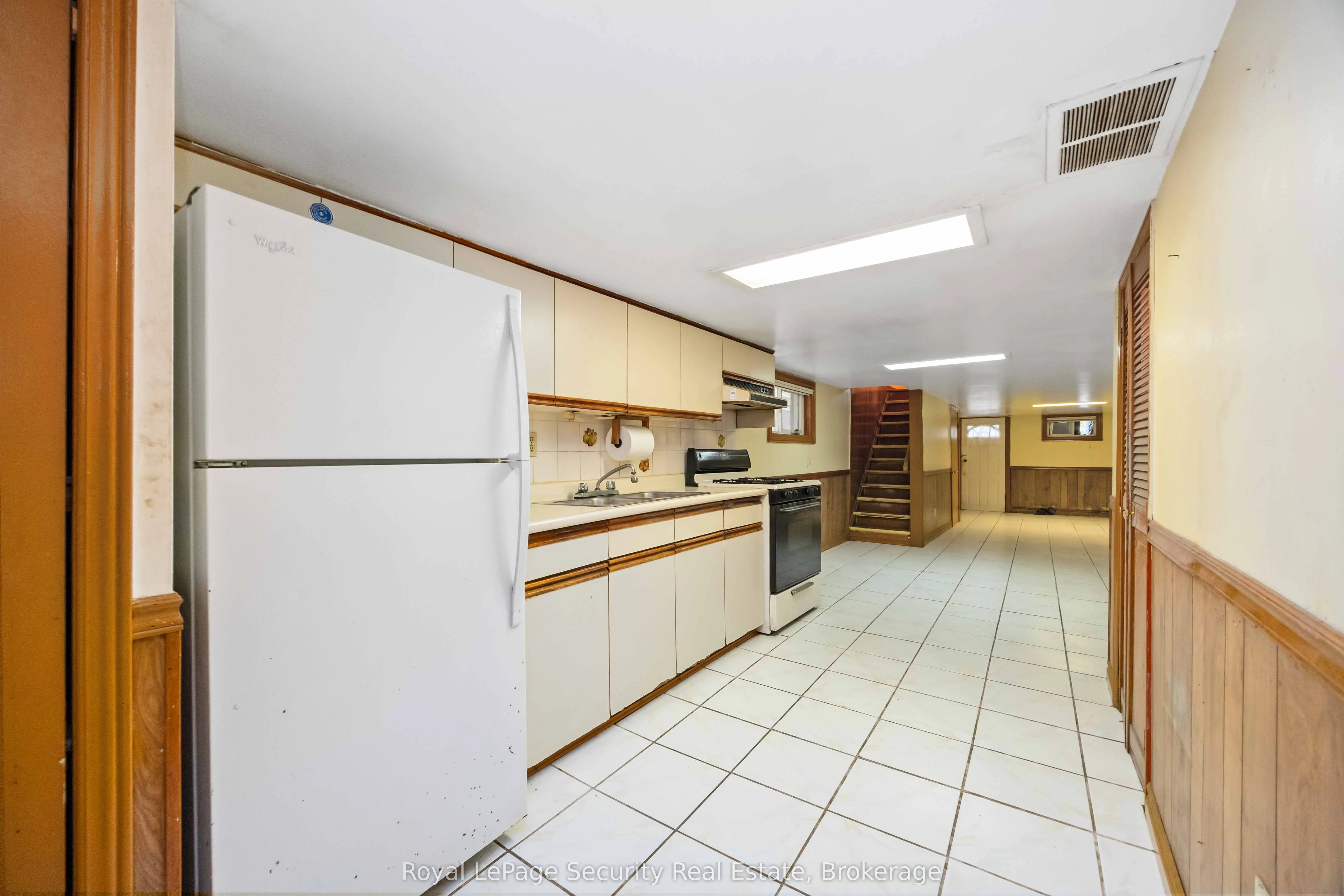 309 Silverthorn Avenue