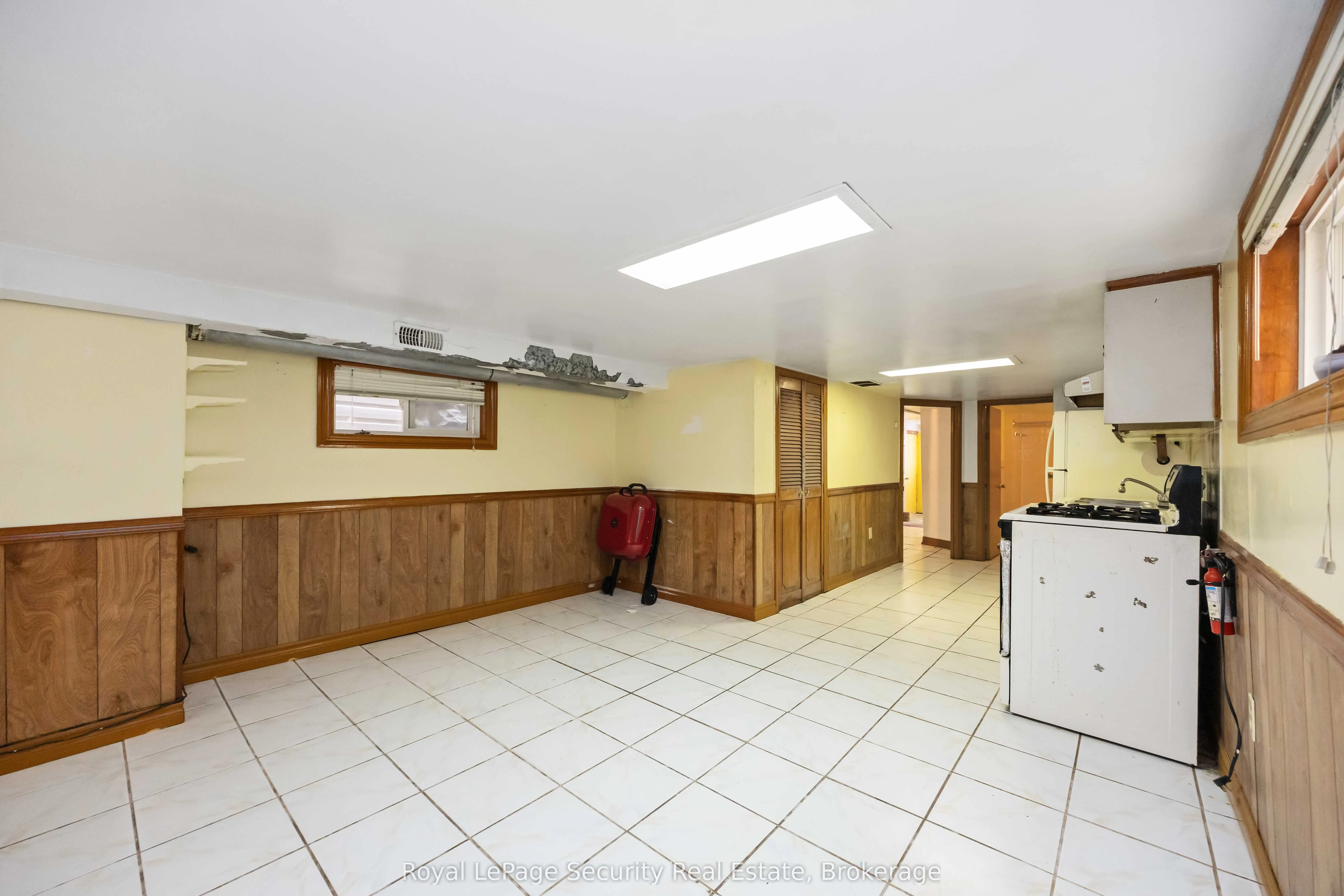 309 Silverthorn Avenue
