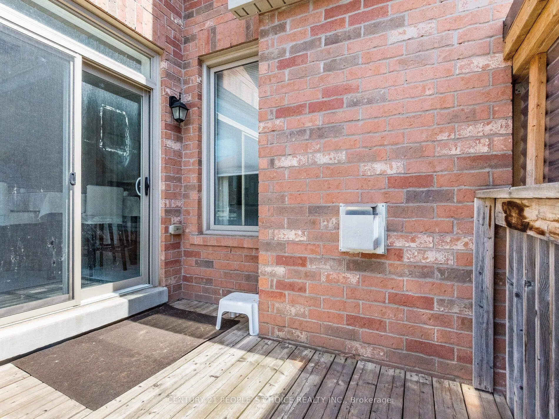 4 Dunley Crescent