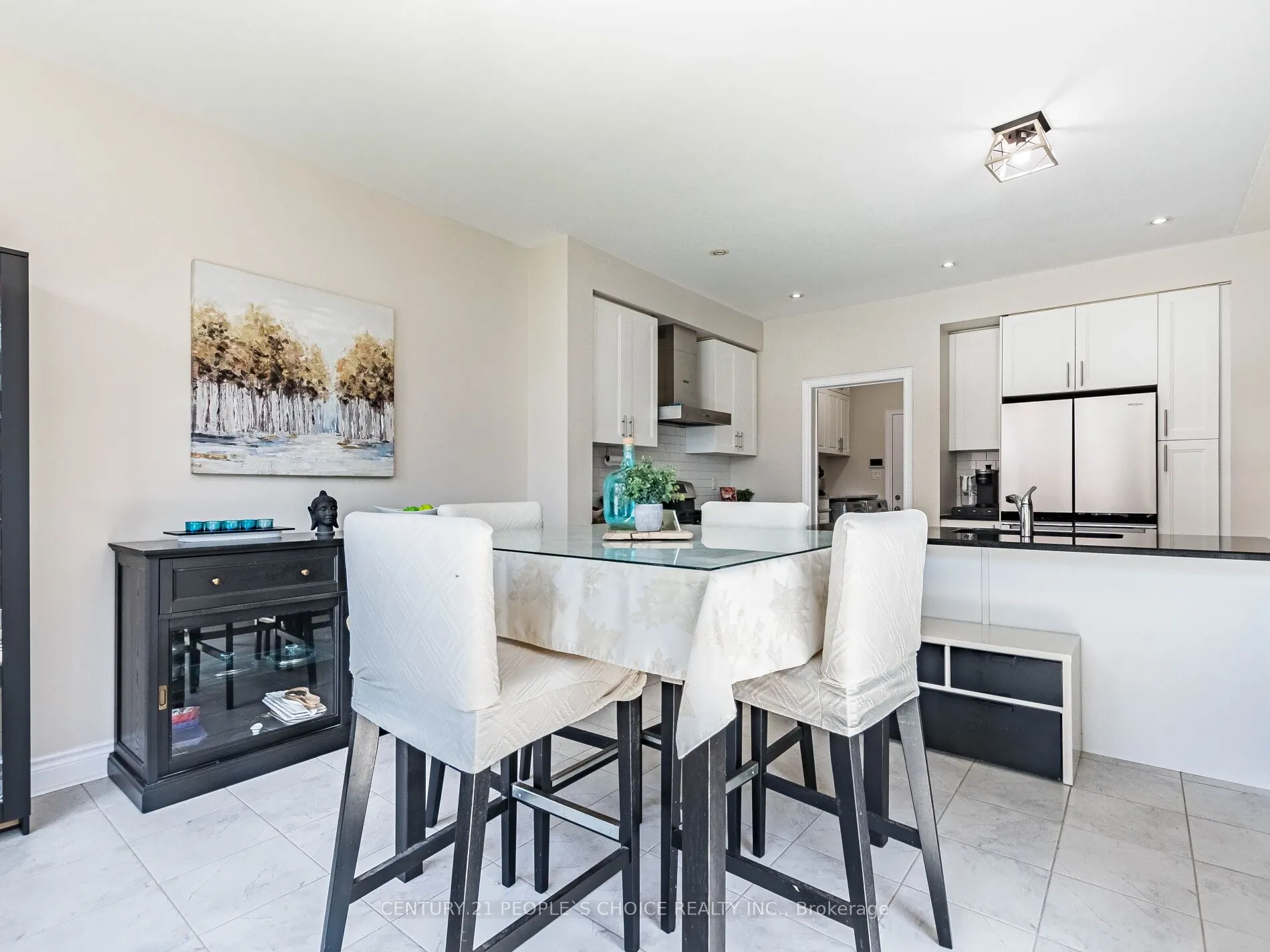 4 Dunley Crescent