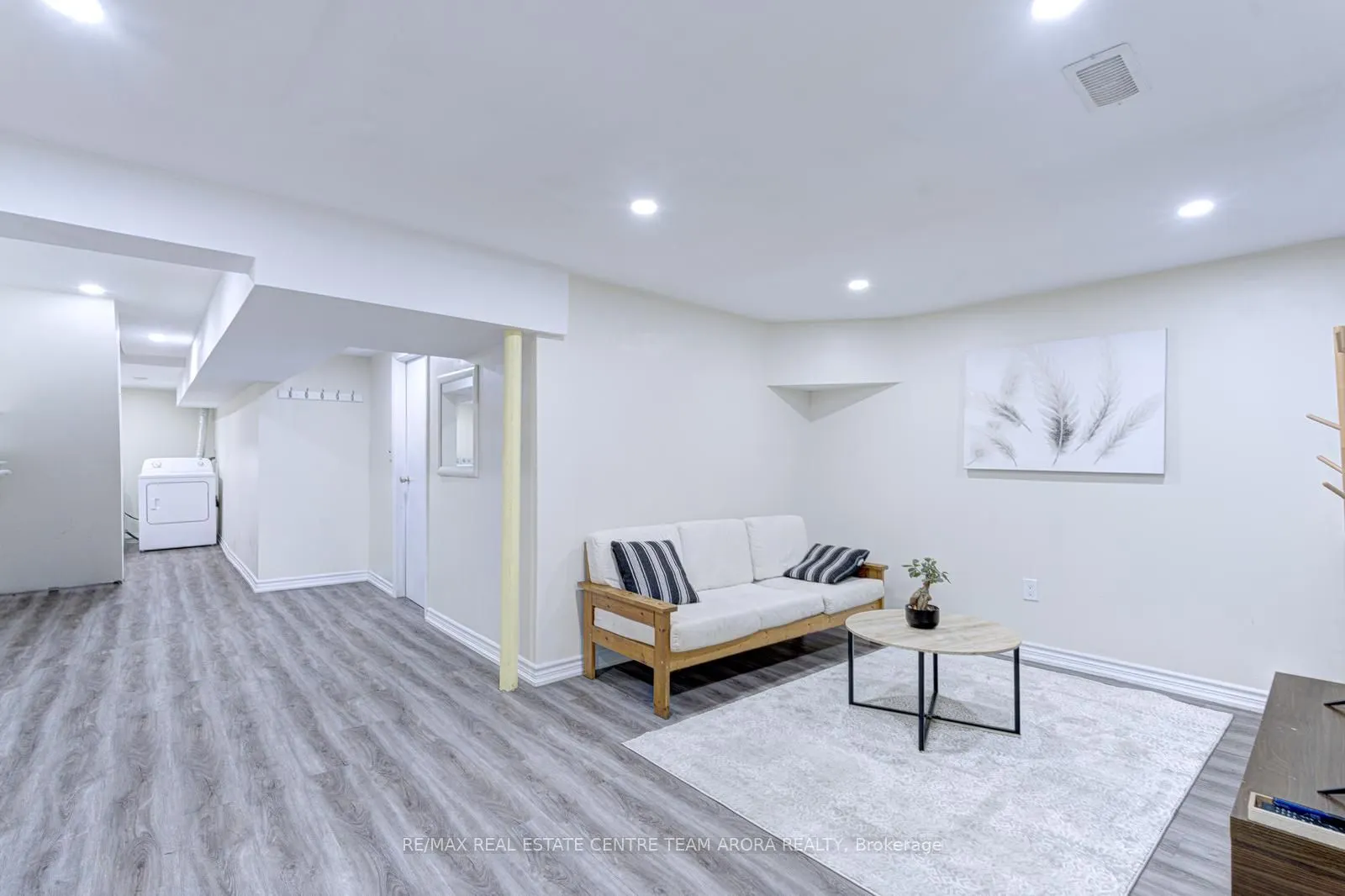 90 Dawson Crescent, #90