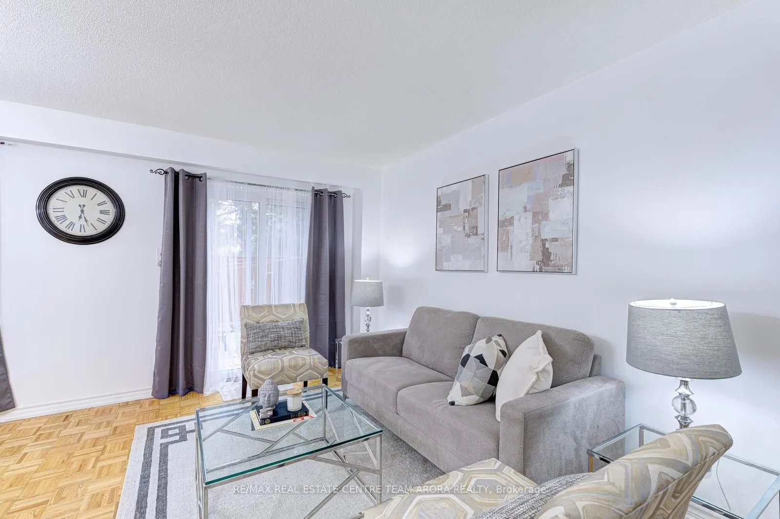 90 Dawson Crescent, #90