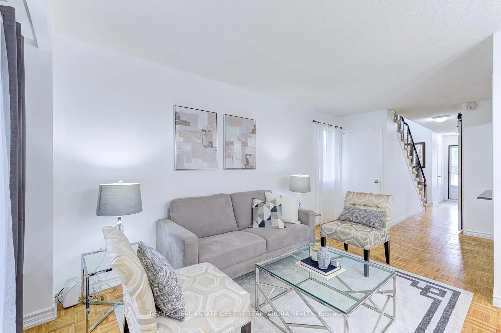 90 Dawson Crescent, #90