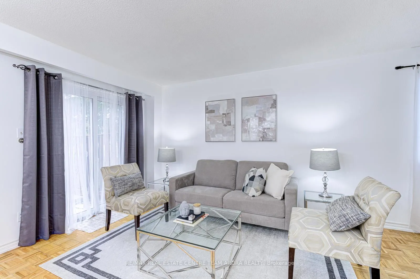 90 Dawson Crescent, #90