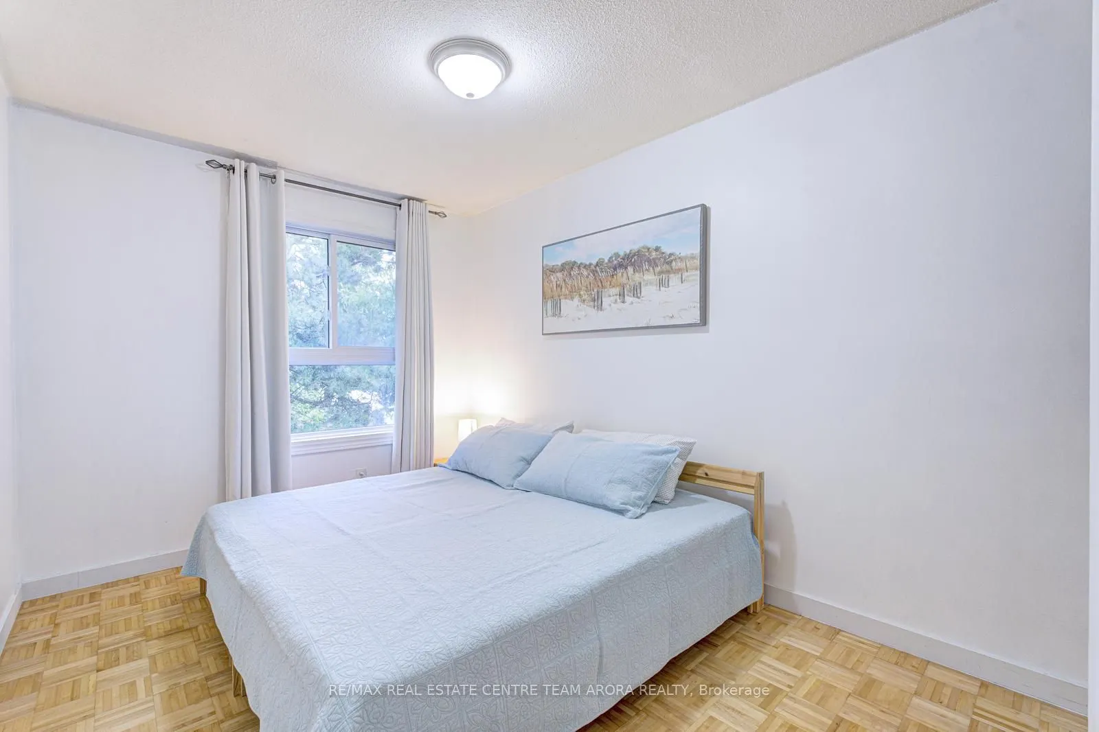 90 Dawson Crescent, #90