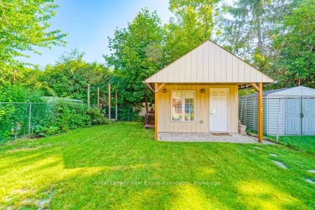 3623 Holden Crescent