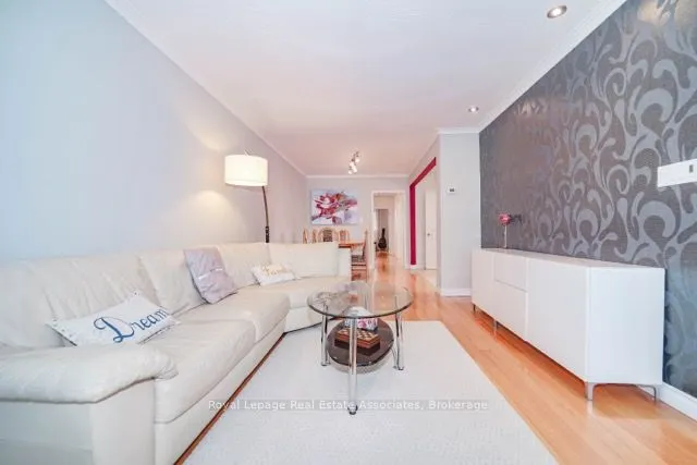 3623 Holden Crescent