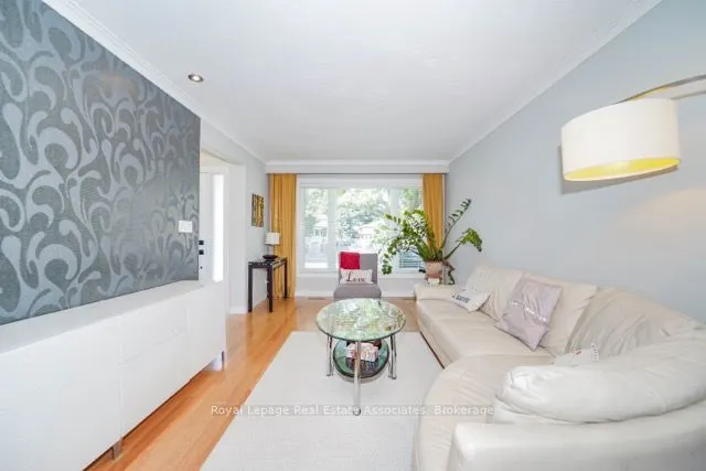 3623 Holden Crescent