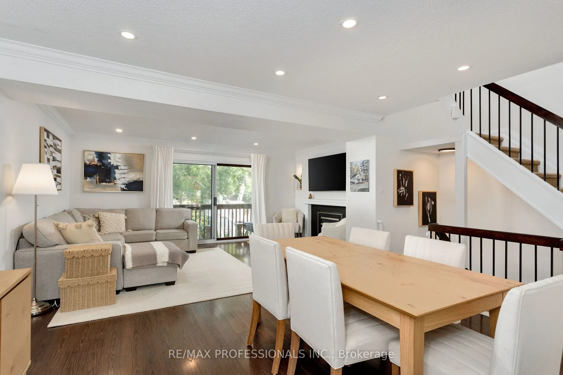 1080 Walden Circle, #82