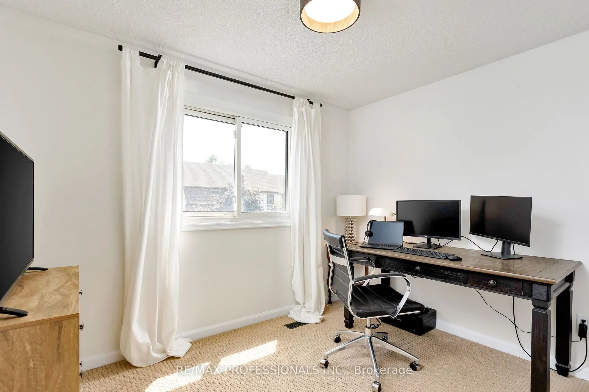 1080 Walden Circle, #82