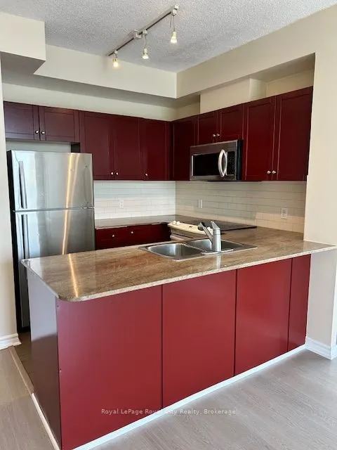 3504 Hurontario Street, #709