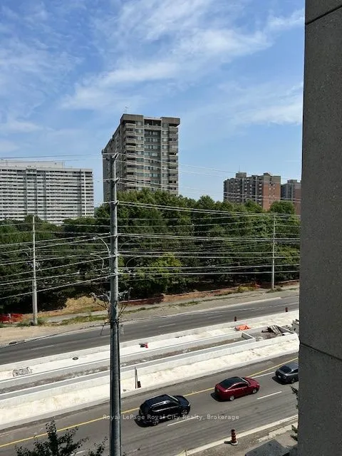 3504 Hurontario Street, #709