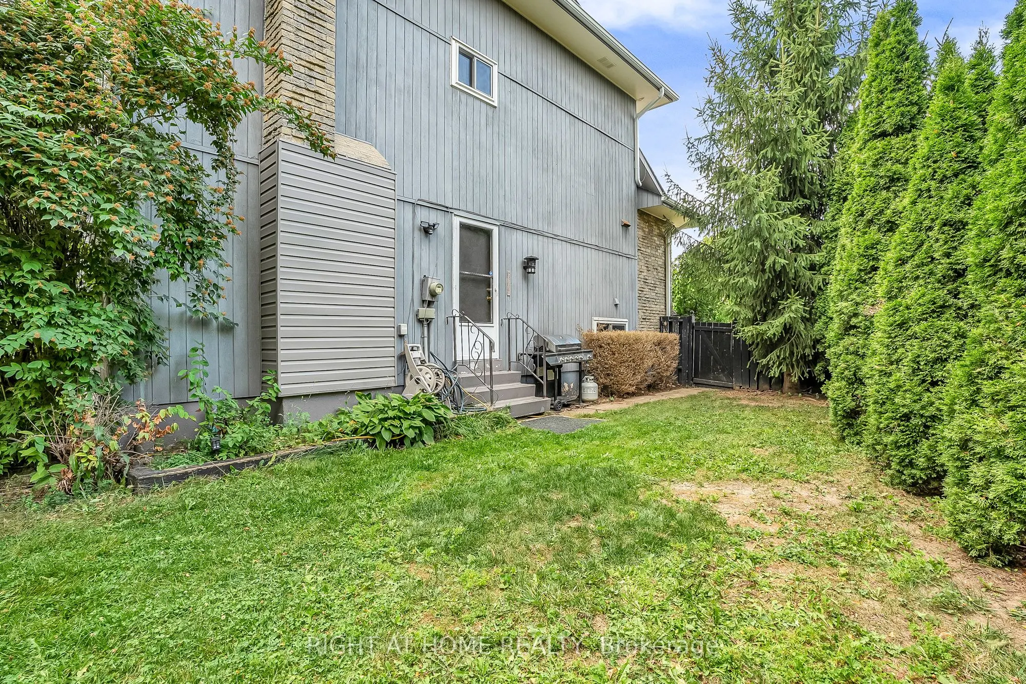6824 Avila Road