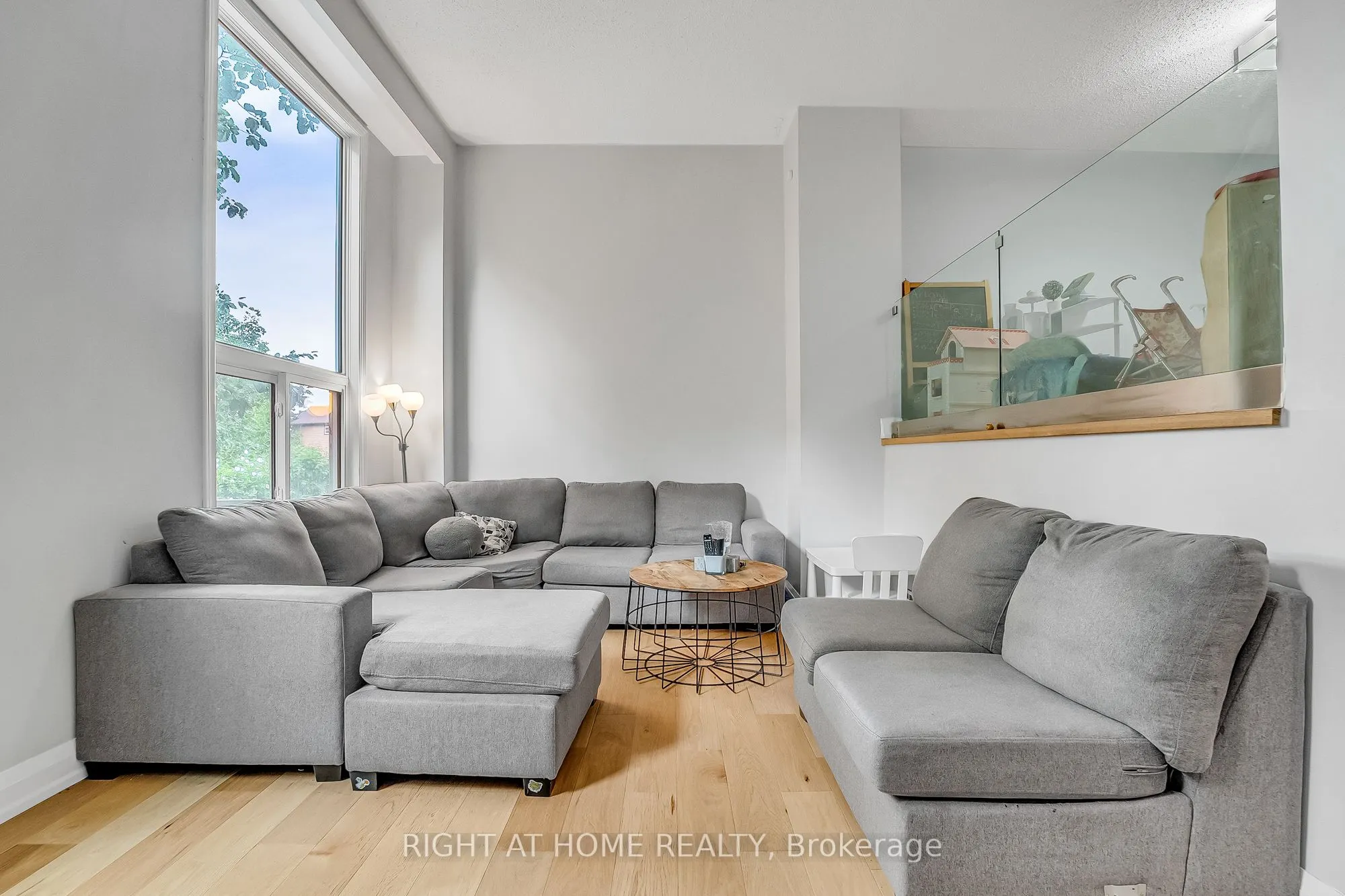 6824 Avila Road