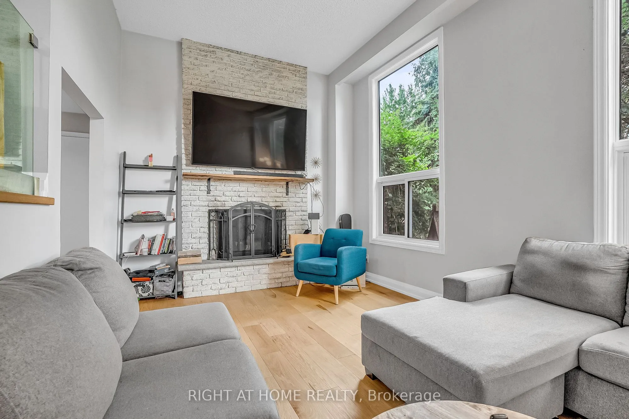6824 Avila Road