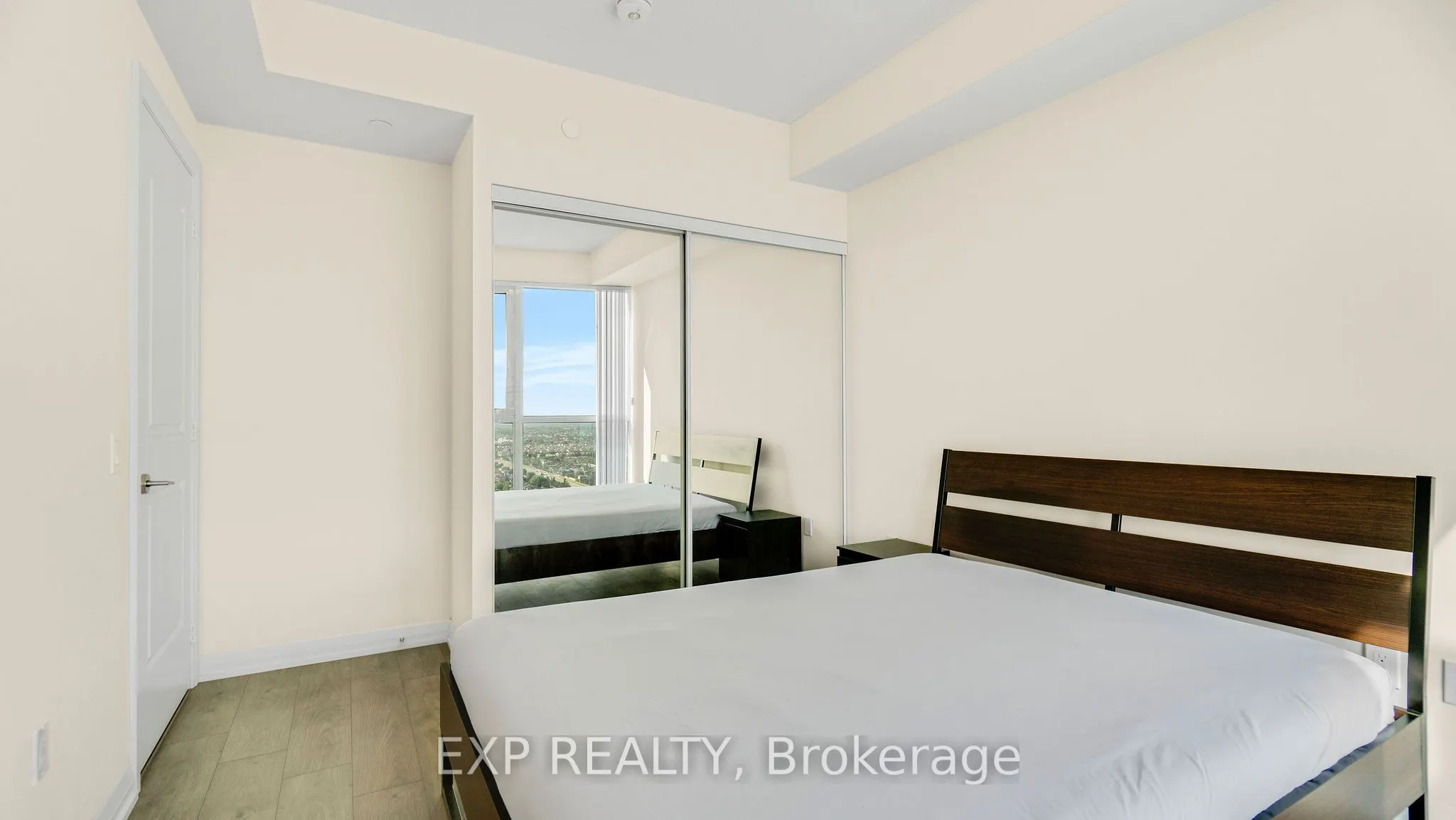 35 Watergarden Drive, #2815
