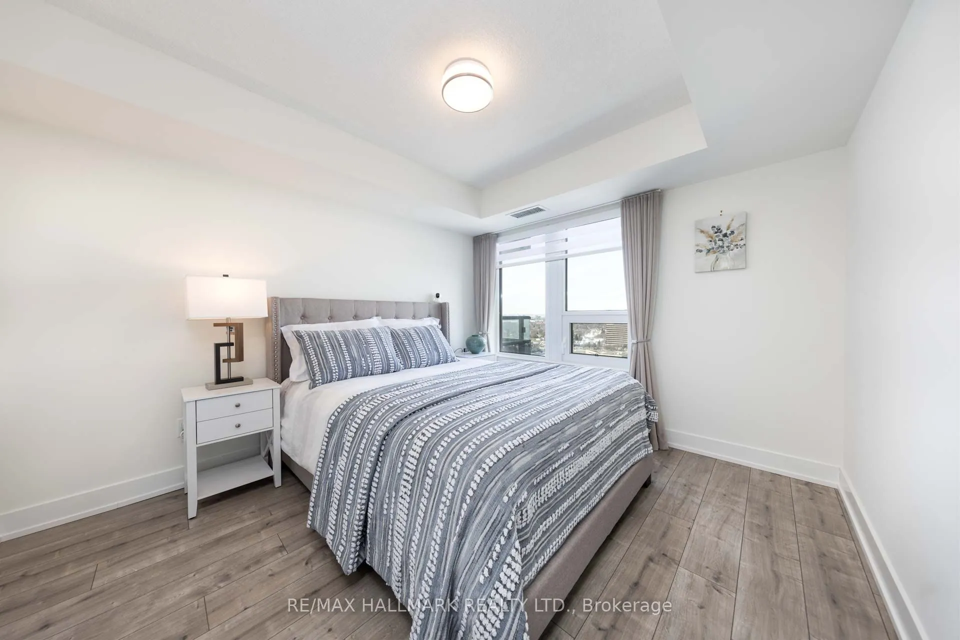 10 Eva Road, #2206