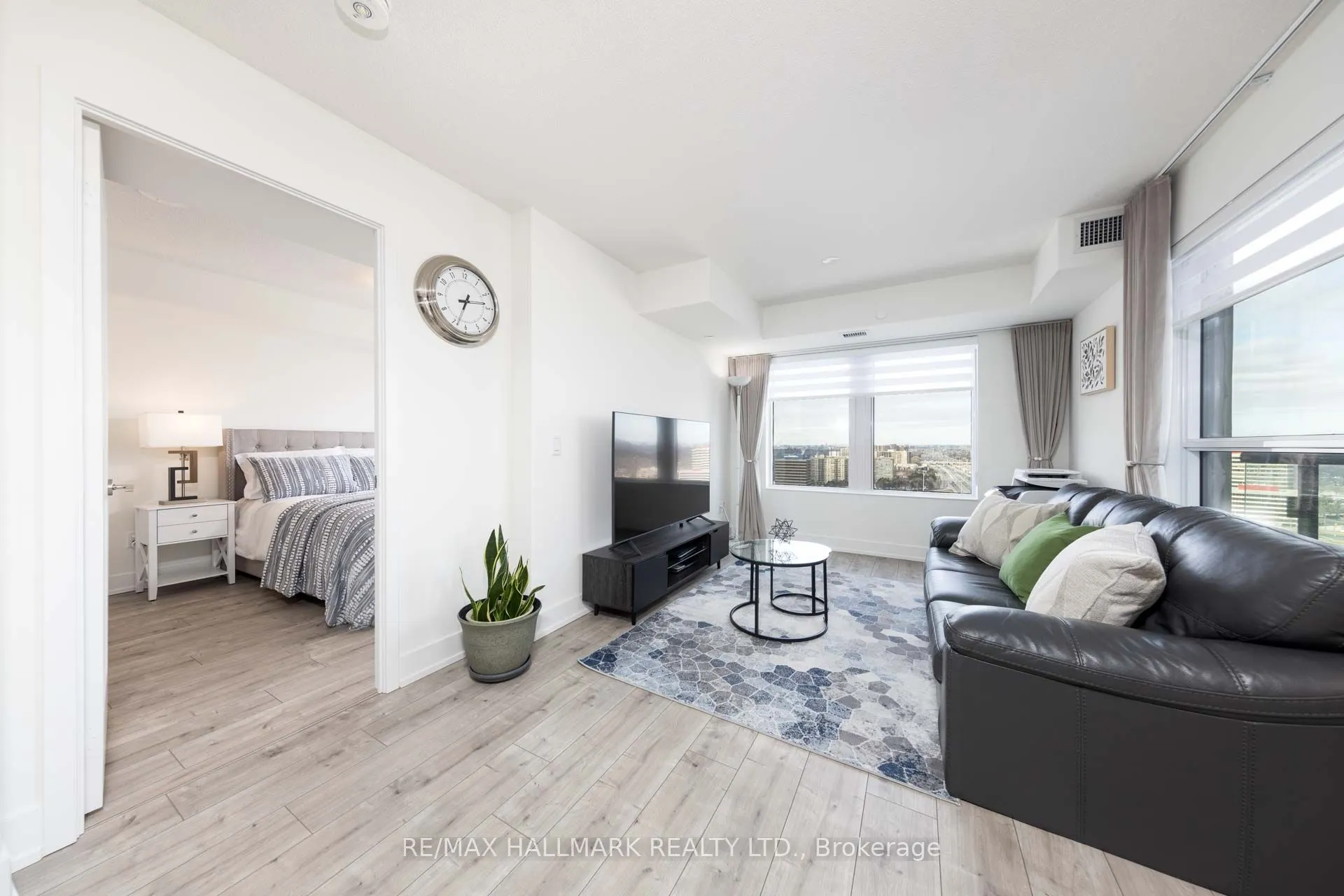10 Eva Road, #2206