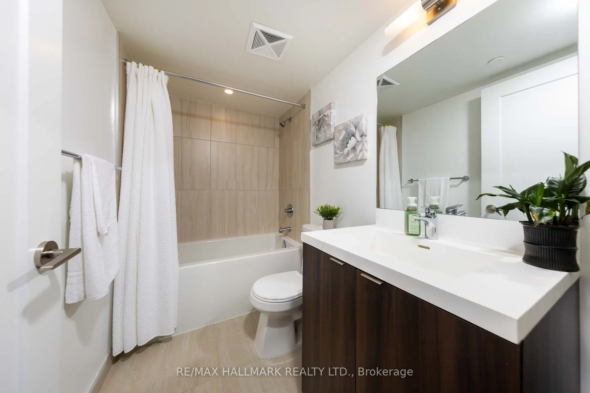 10 Eva Road, #2206