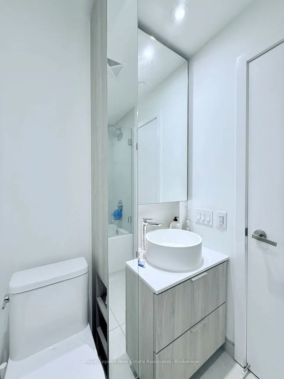 28 Ann Street, #1406