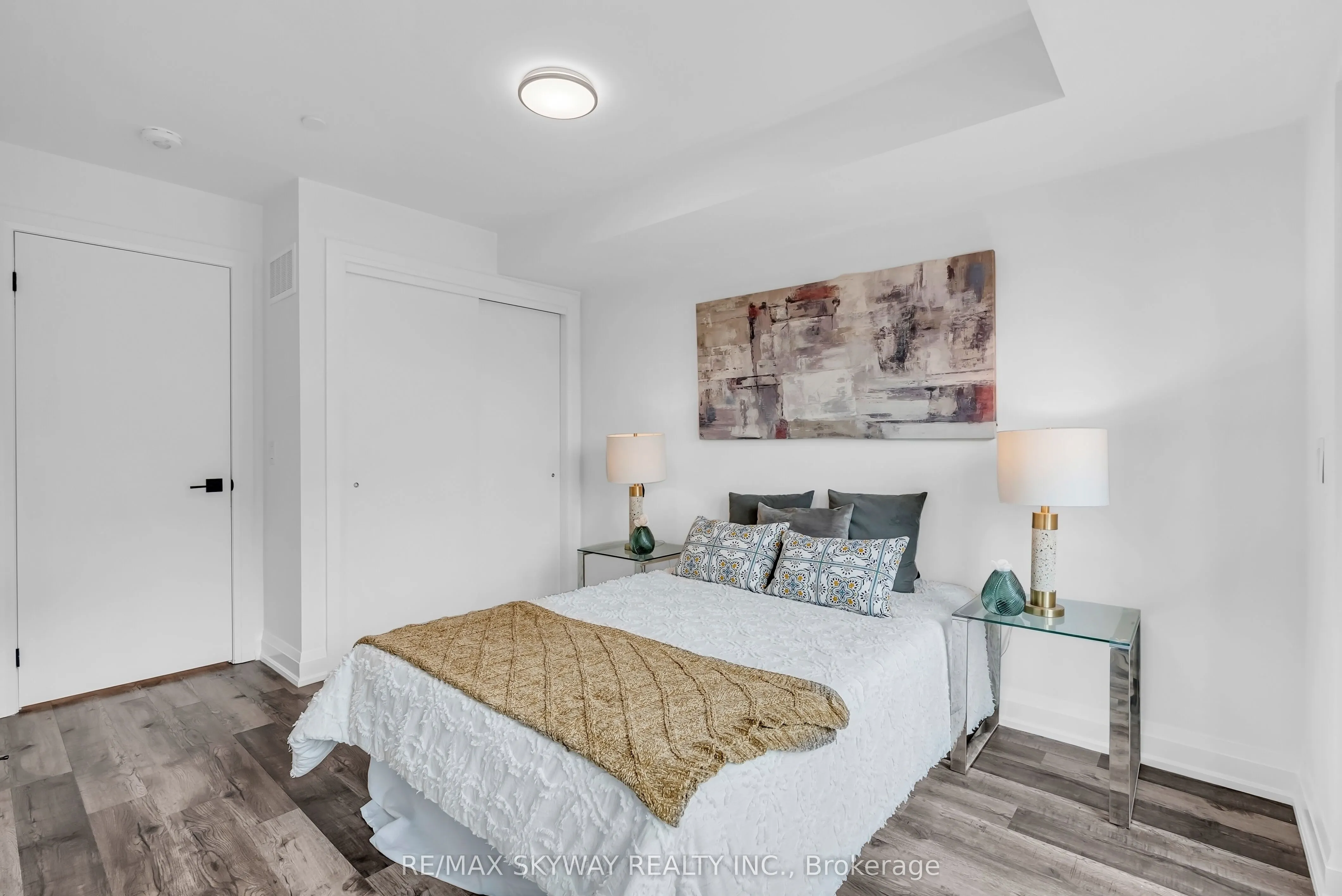 185 Veterans Drive, #16
