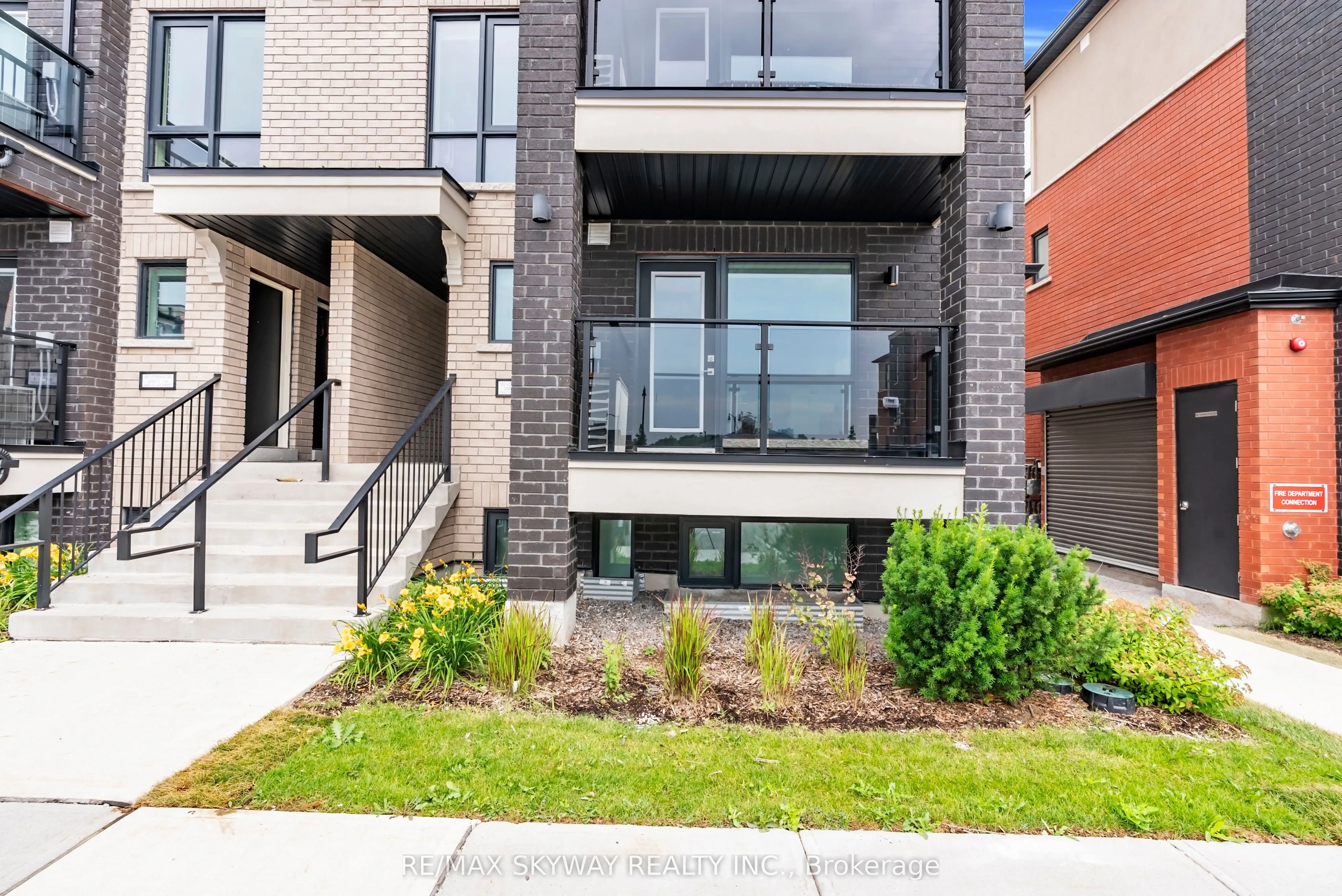 185 Veterans Drive, #16