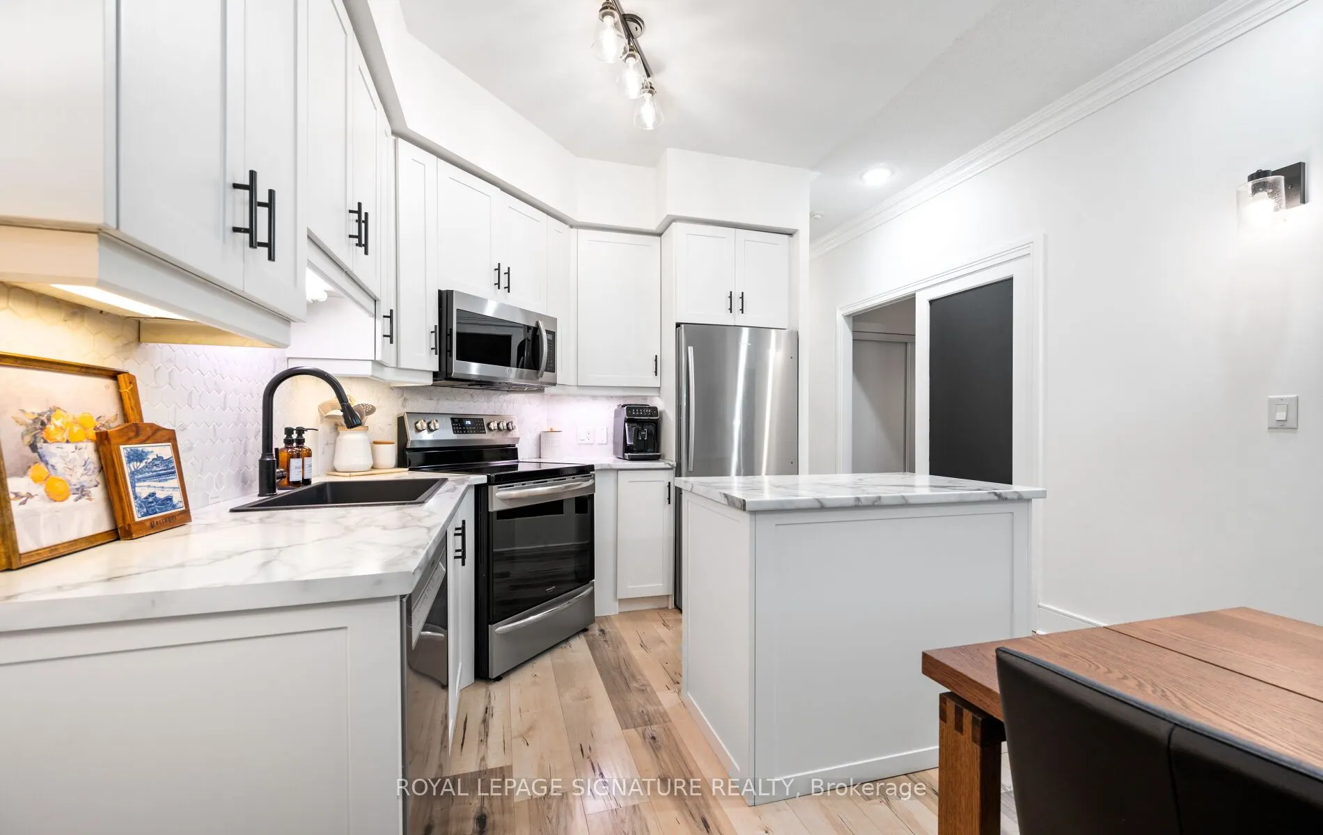 80 Absolute Avenue, #104