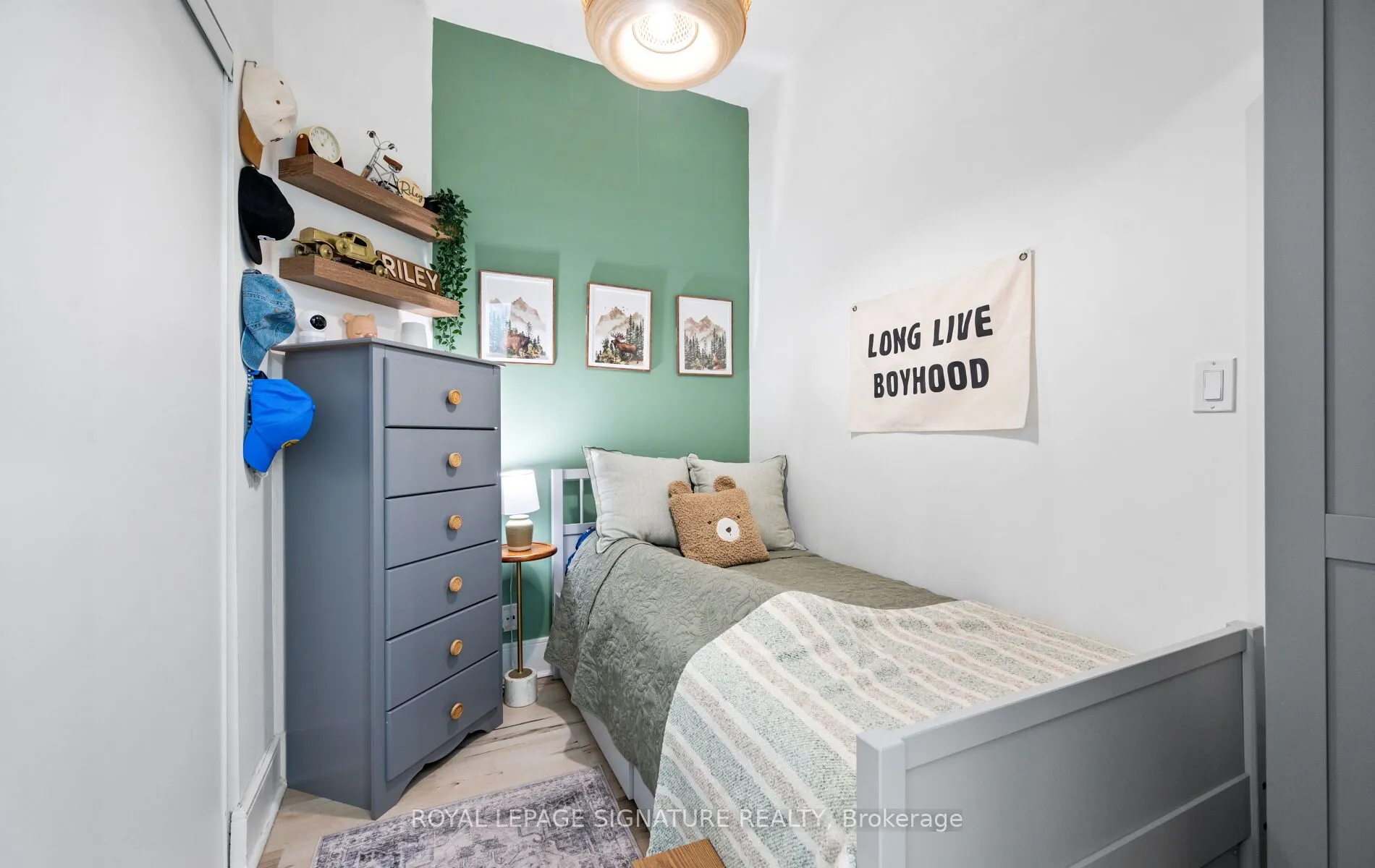 80 Absolute Avenue, #104