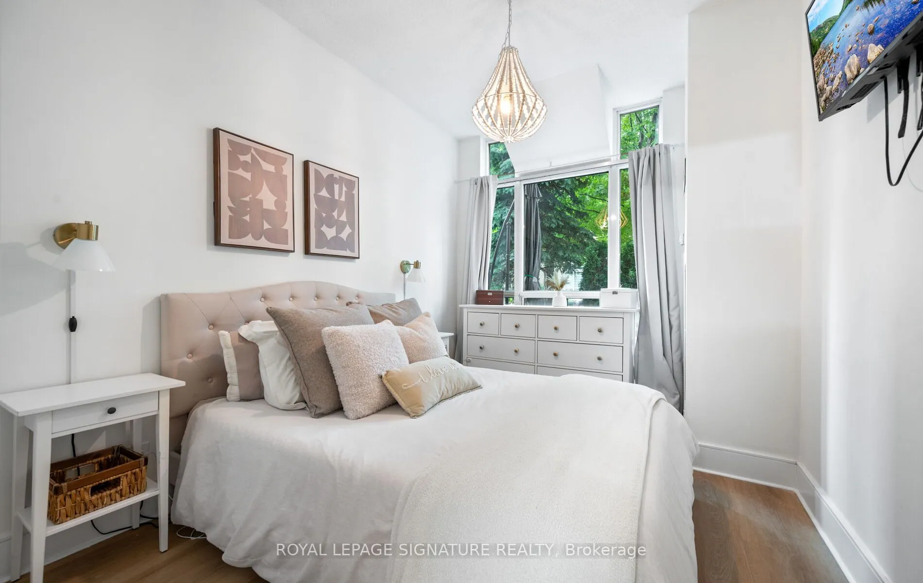 80 Absolute Avenue, #104