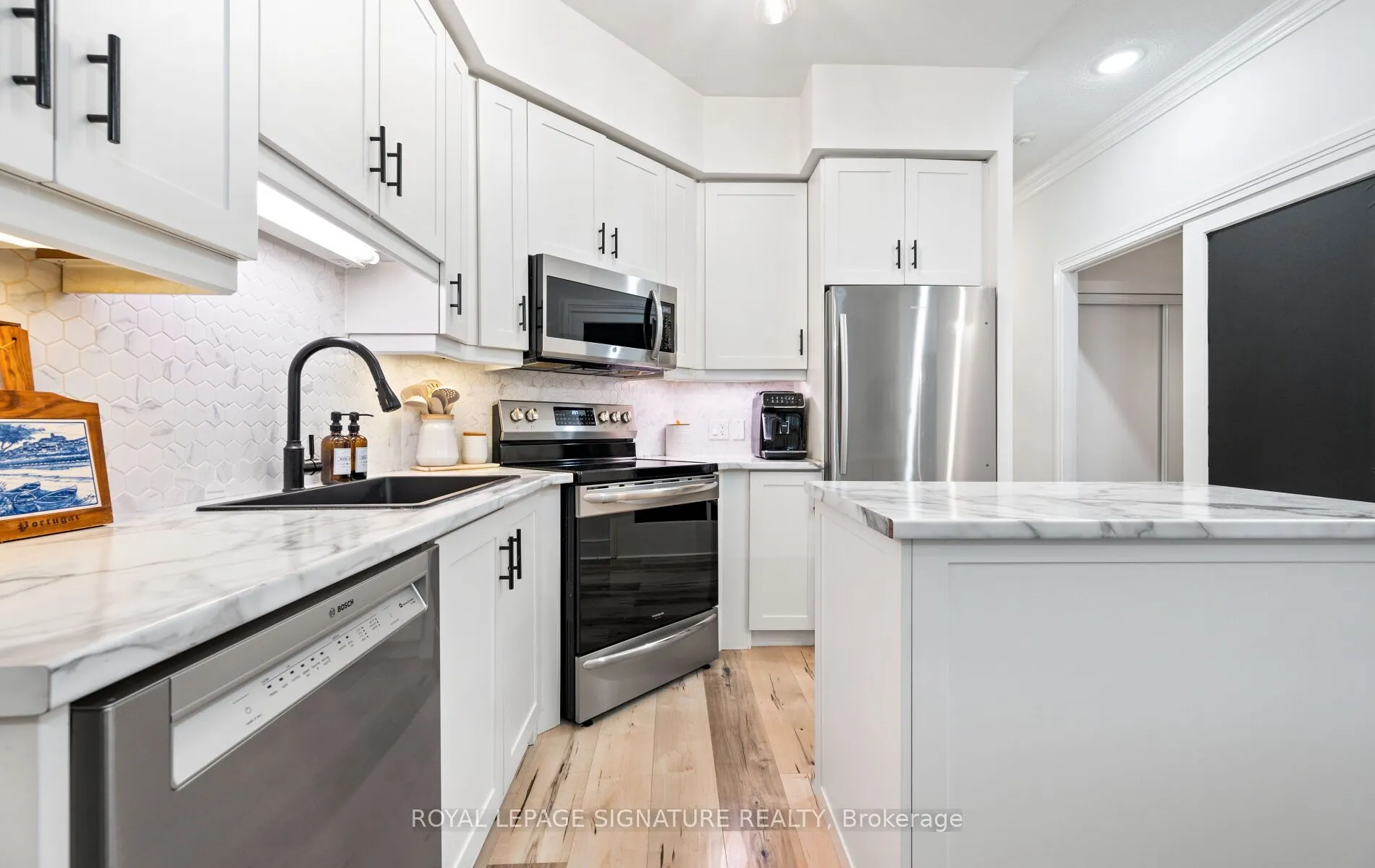80 Absolute Avenue, #104